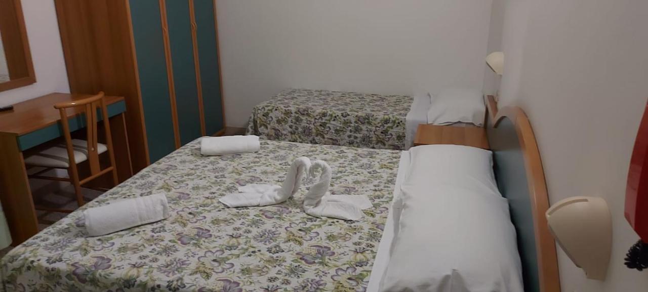 Hotel Santini Rimini Extérieur photo