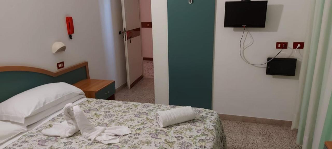 Hotel Santini Rimini Extérieur photo